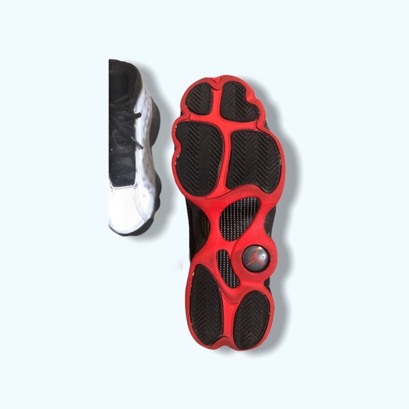 Air Jordan 13 Retros - Picture 4 of 7